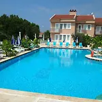 Ozcem Apart Апарт-отель Фетхие