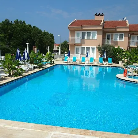 Ozcem Apart 아파트호텔 페티예