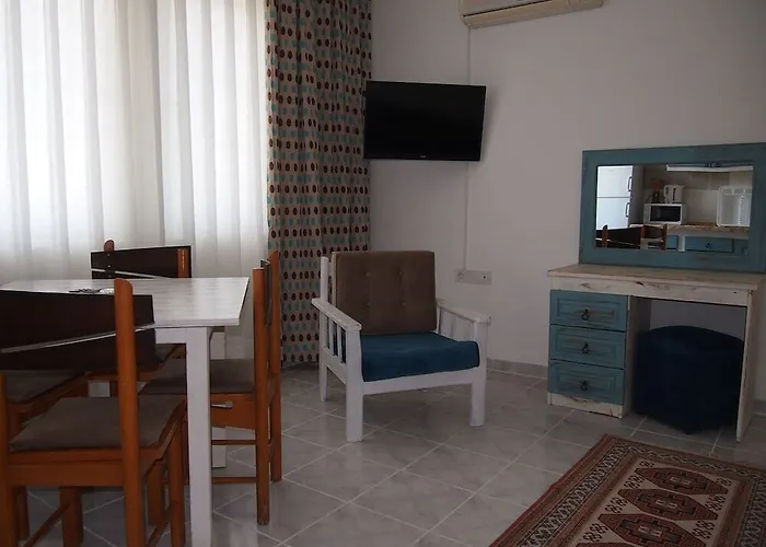 Ozcem Apart شقة فندقية *